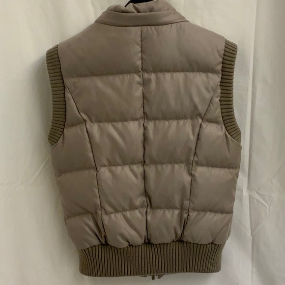 BCBG Maxazaria Duck Feather-Fill Puffer Vest with Detachable Hood in Taupe Sz M - Picture 8 of 13